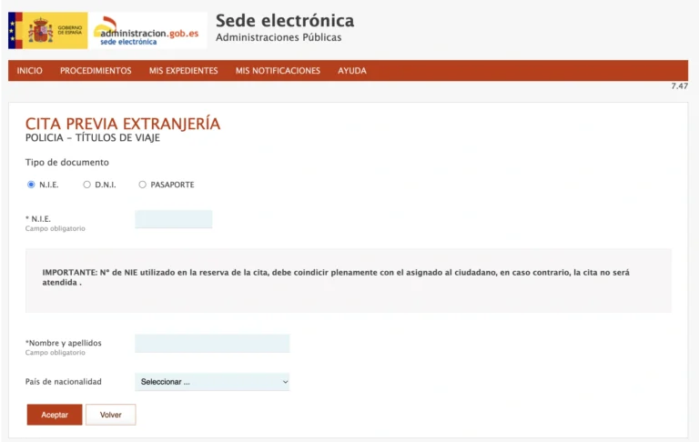 Paso 2 Introduce tu NIE o pasaporte